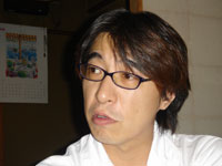 kwm00top.jpg
